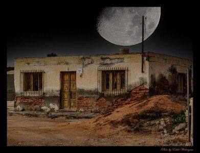House and moon photo