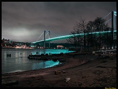 Älvsborgsbron by night